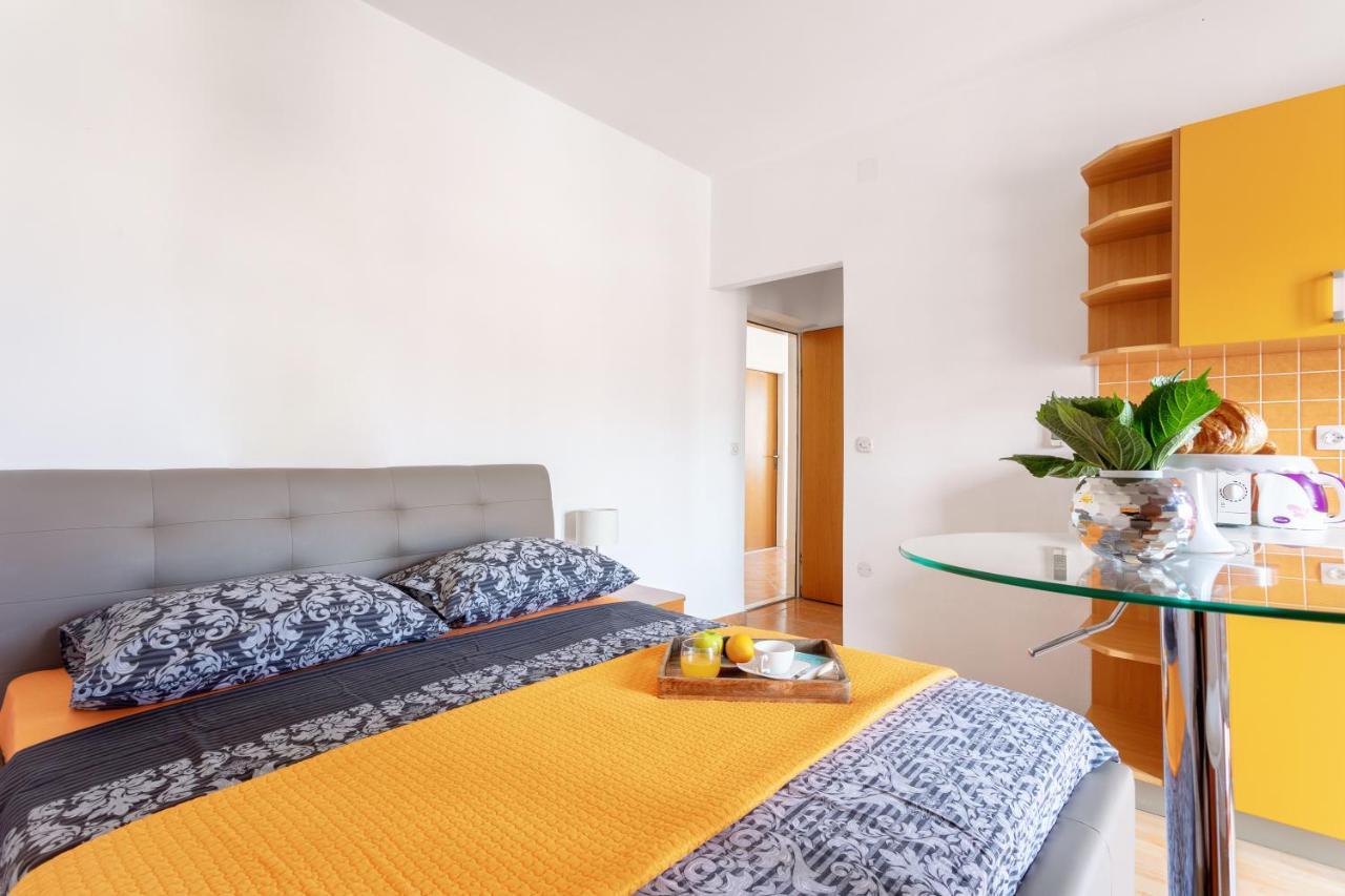 Apartments Dobrila Hvar Town Extérieur photo