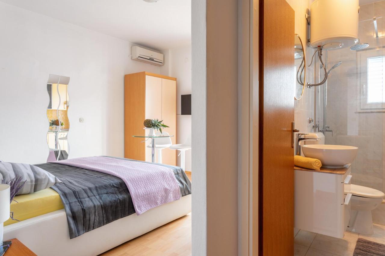 Apartments Dobrila Hvar Town Extérieur photo