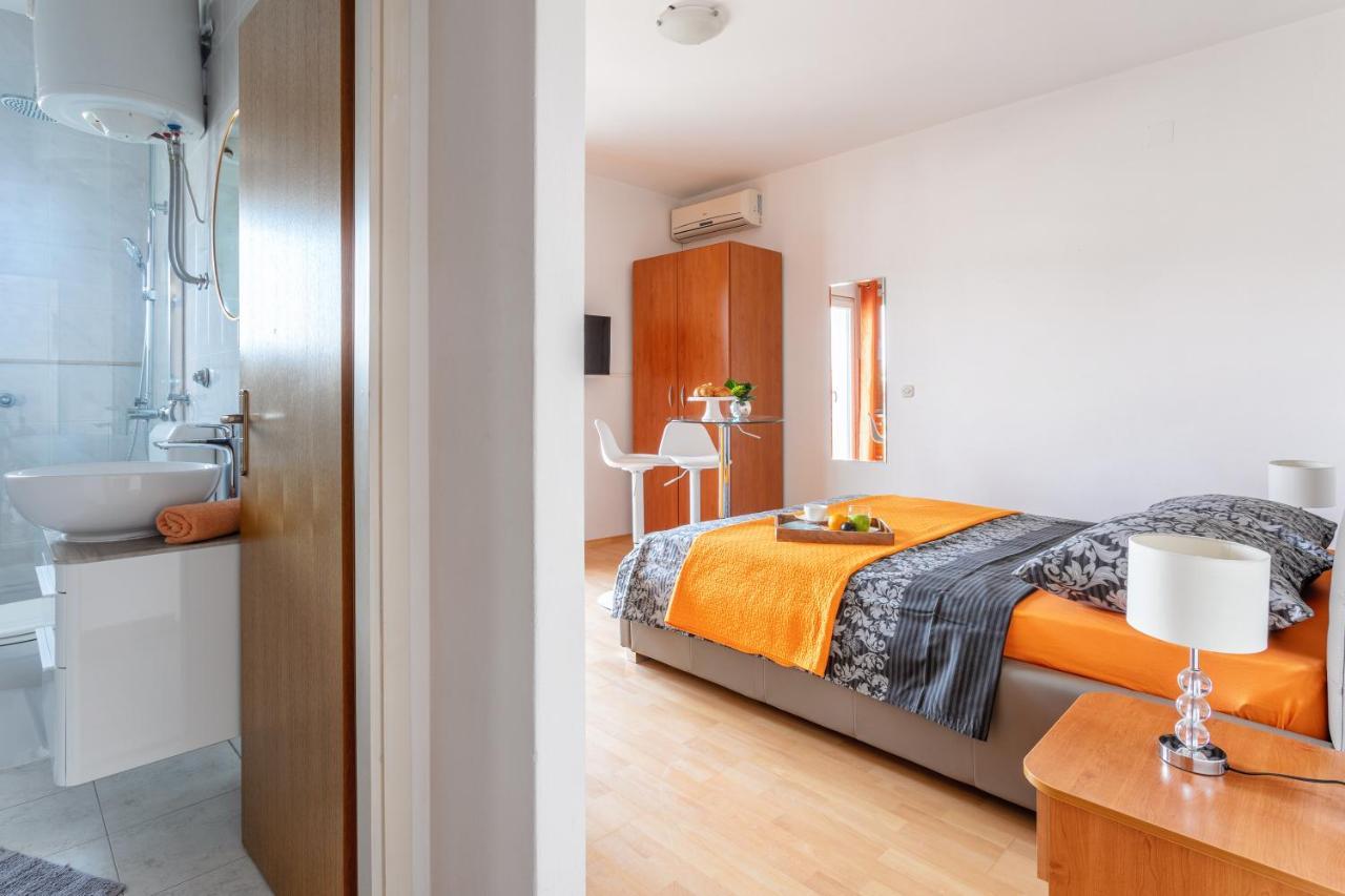 Apartments Dobrila Hvar Town Extérieur photo