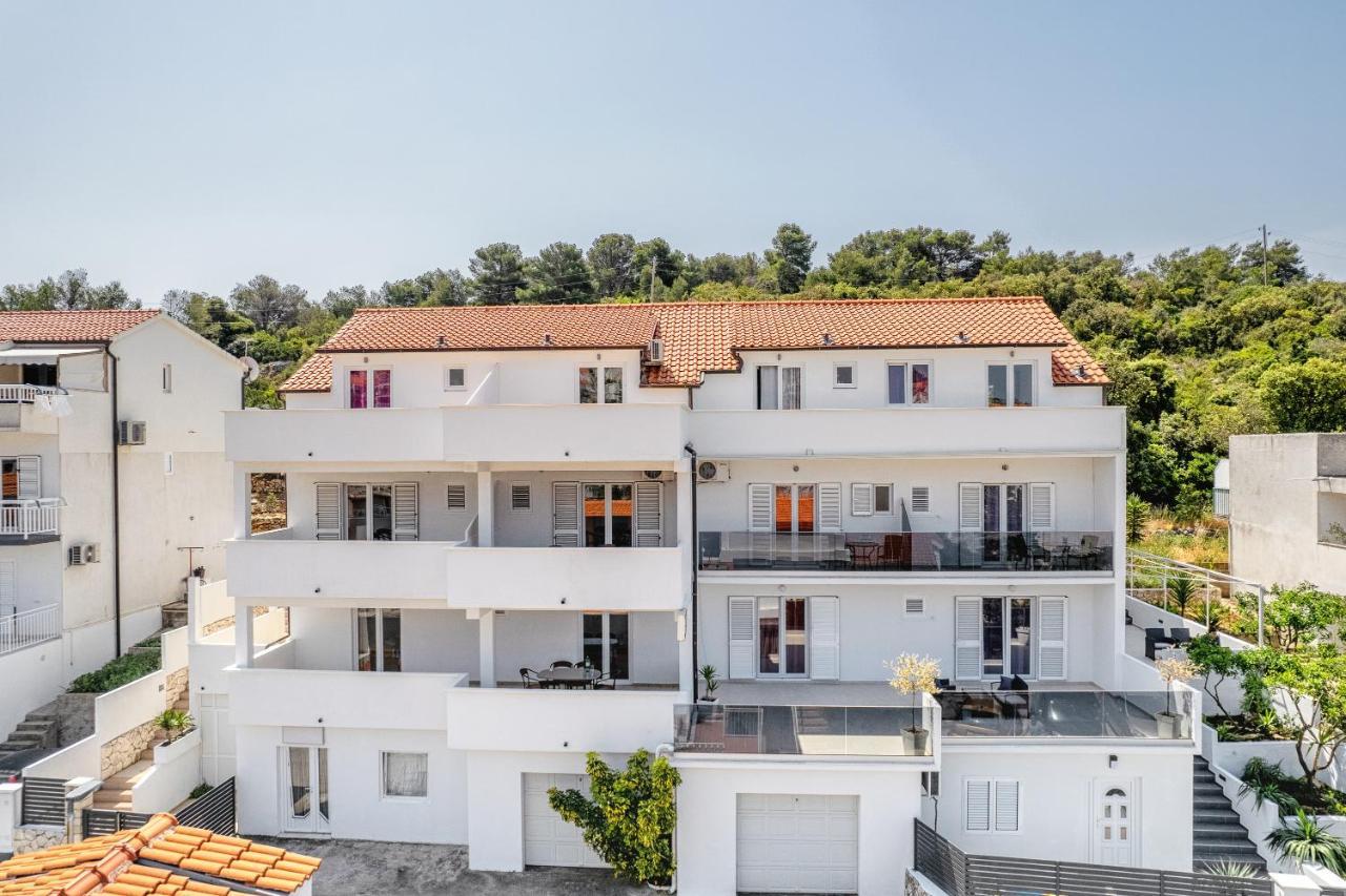 Apartments Dobrila Hvar Town Extérieur photo