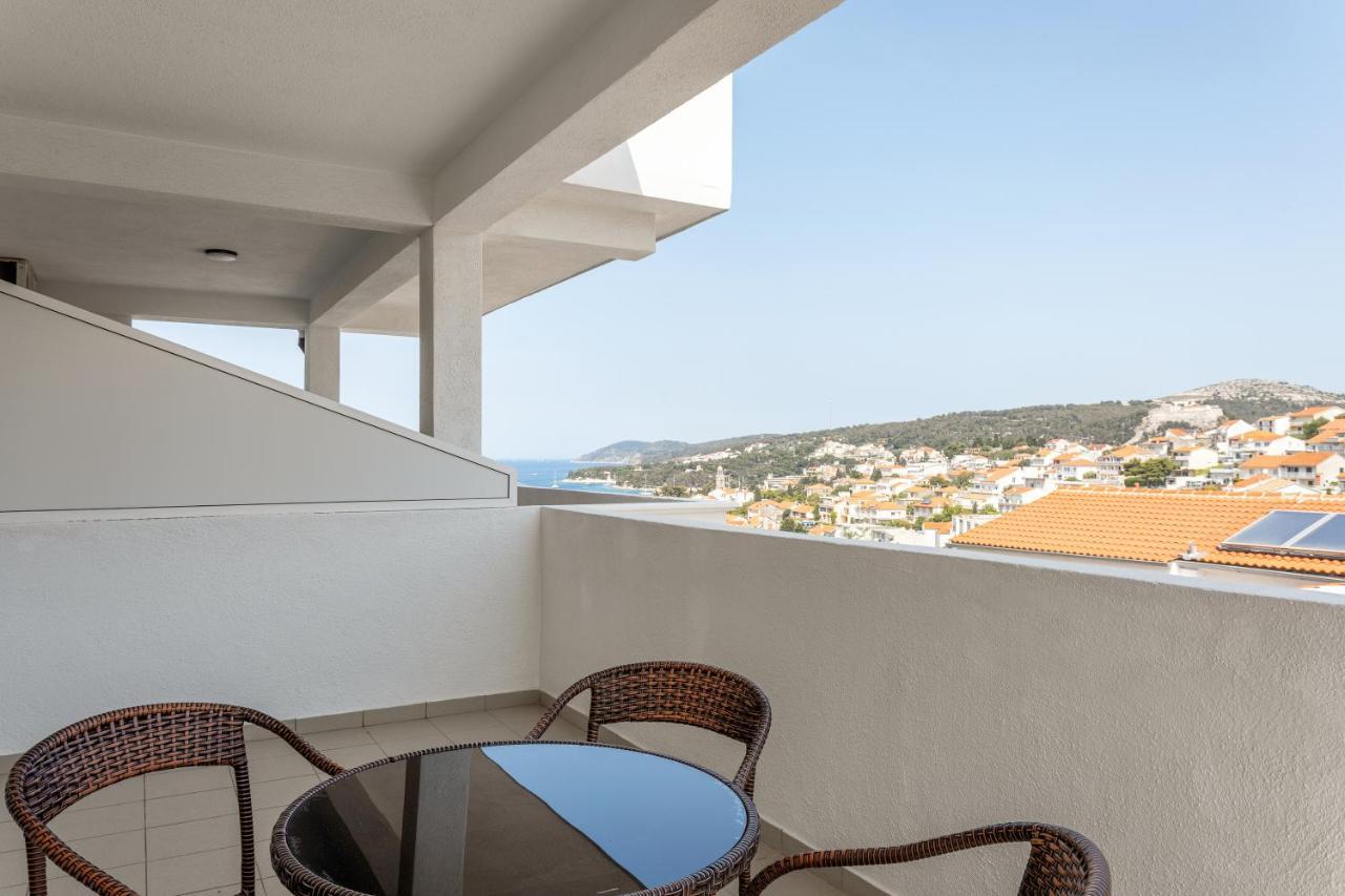 Apartments Dobrila Hvar Town Extérieur photo